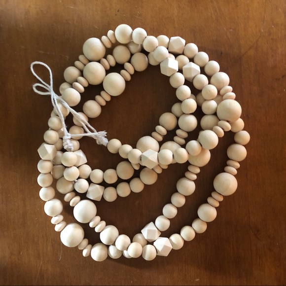 Hand Crafted Other - [PRICE FIRM] 6 1/2’ Wood Bead Garland
